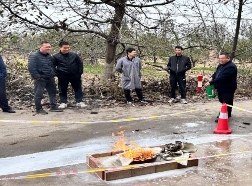 甘肅恒達(dá)工程檢測(cè)有限公司成功舉辦“強(qiáng)化安全意識(shí)，共筑消防防線” 消防安全演練活動(dòng)